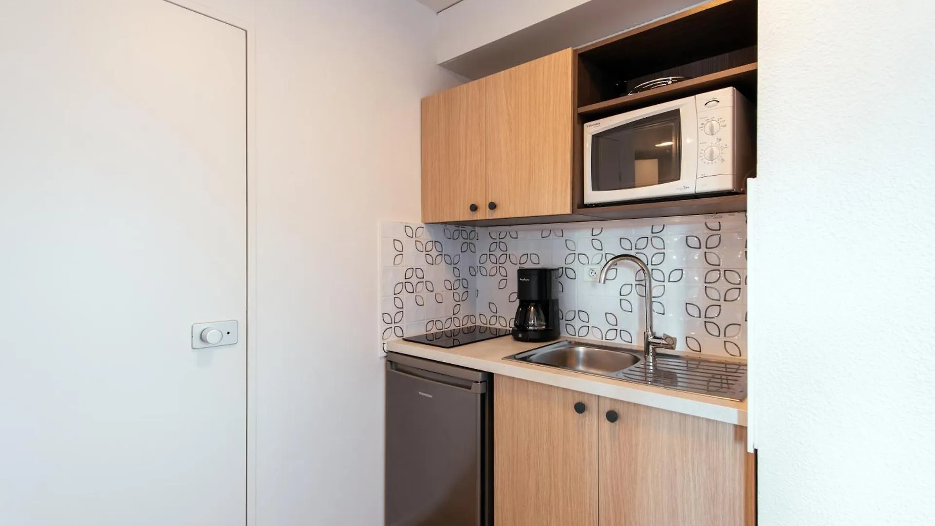 Aparthotel Adagio Access Paris La Villette 3*,