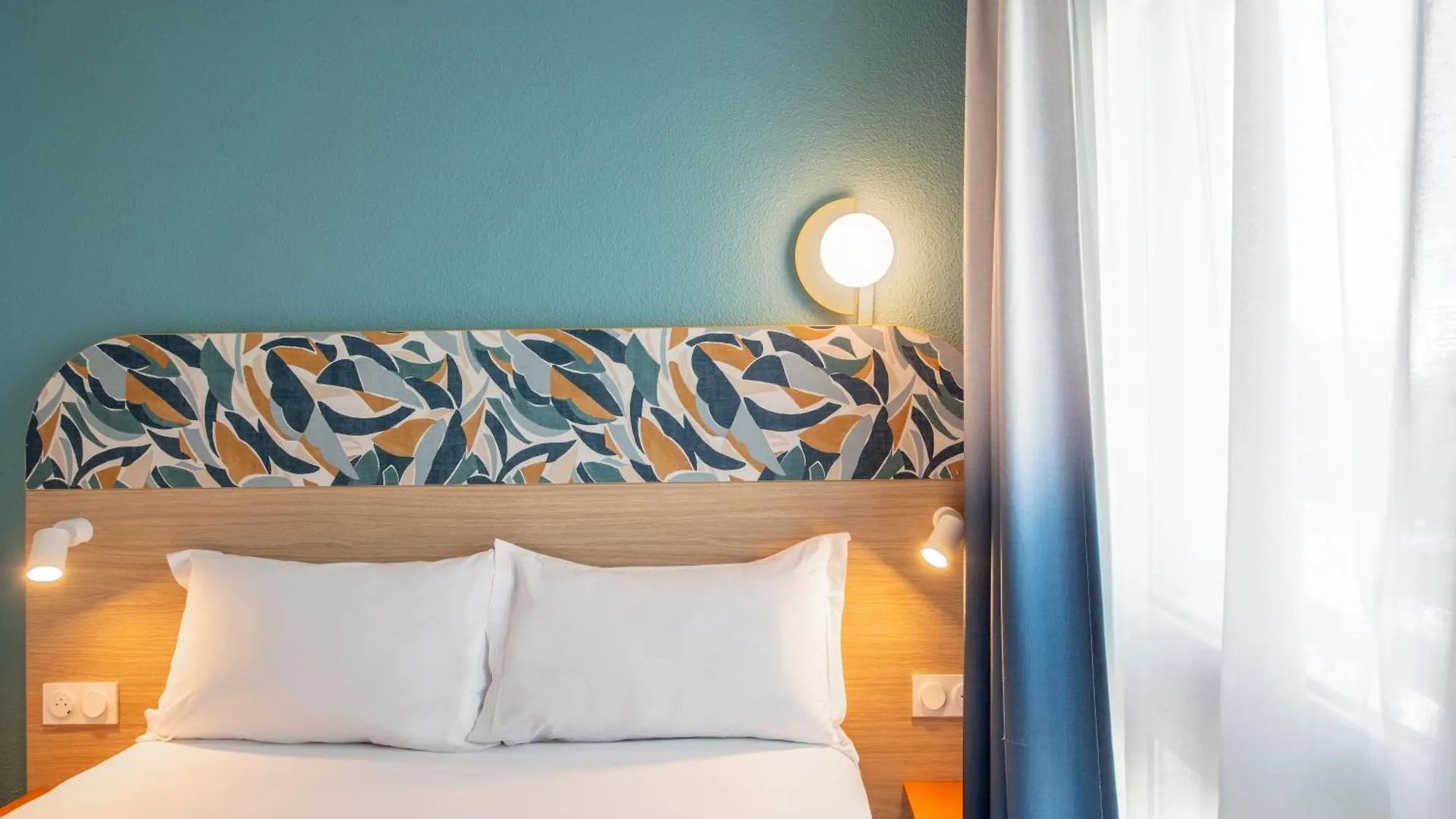 Aparthotel Adagio Access Paris La Villette 3*,